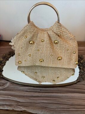 Savannah Natural Straw Mini
Handbag with Gold Studs & Chain
